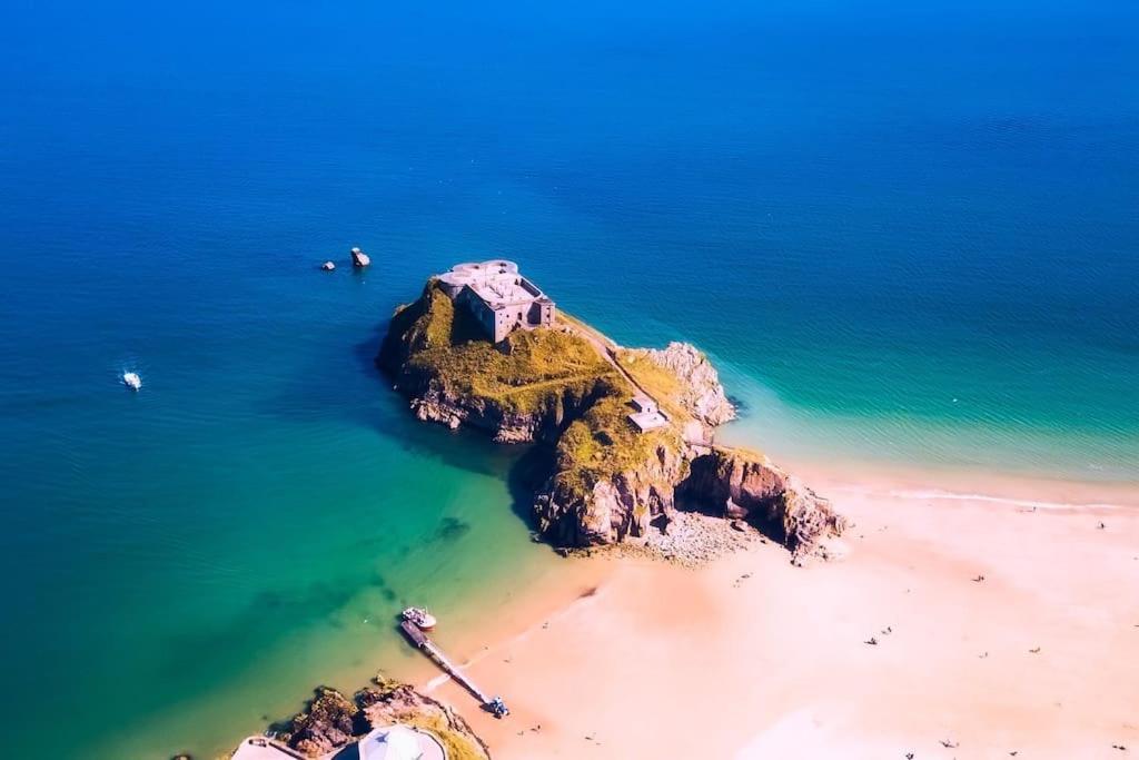 The Bothy: Tenby Retreat with Hot Tub and Projector Exterior photo